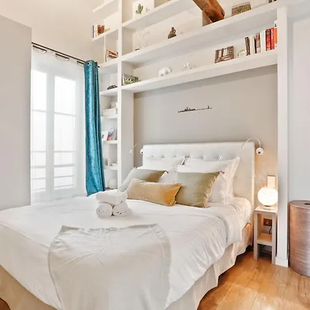 Eiffel Tower & Champ De Mars - 1br - Vacation